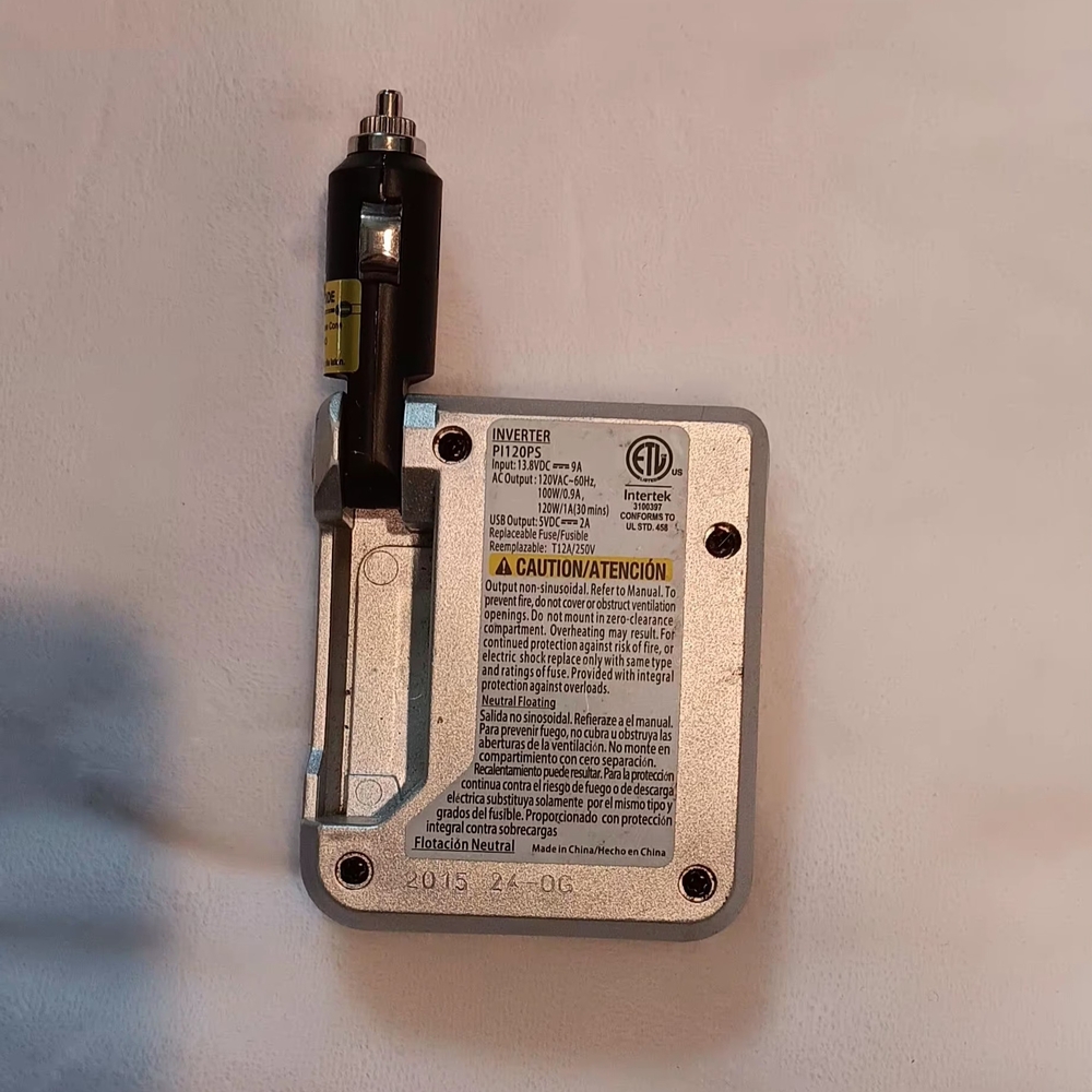 Stanley Power Inverter For Auto/Car - Picture 2 of 4